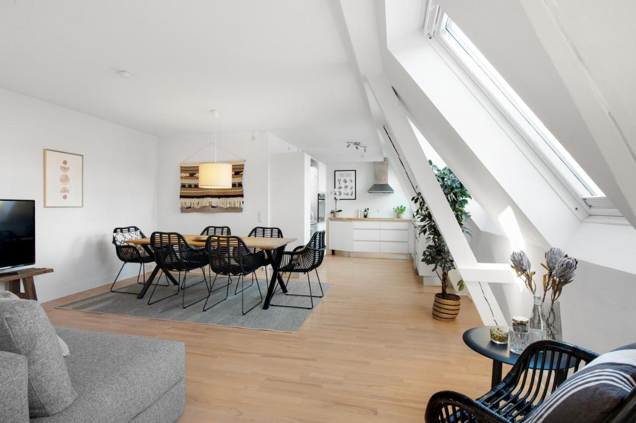 Sanders Leaves - Cute One-bedroom With A Large Rooftop Terrace * Copenhague